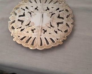 1606 Main Building Dining Room Trivet profile