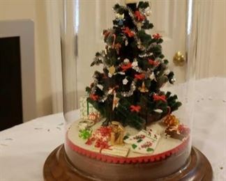 1734 Main Building Bathroom Upstairs Miniature Christmas Tree profile