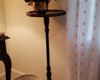 1817 Main Building Bedroom Upstairs Plant Stand profile