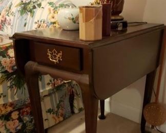 1956 Main Building Sitting Room End table drop leaf profile