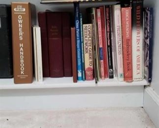 2228 Main Building Sitting Rm Closet BooKs profile