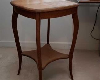 2257 Main Building Sitting Rm Closet Bow legged Table profile