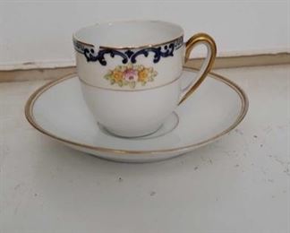 2267 Main Building Sitting Rm Closet Tea Cup profile