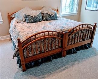 Ethan Allen bunkbeds, can be separated into 2 twin beds or made into a king