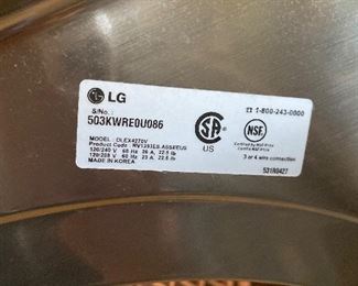 LG  DLEX4270V
7.4 cu. ft. Ultra Large Capacity SteamDryer™ Electric 