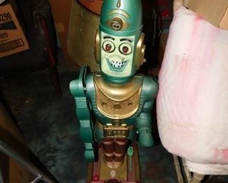 Big Loo Marx Moon Robot