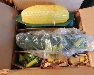 Vintage Plastic Corn Set