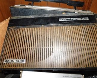 Grundig Transistor 305 Radio