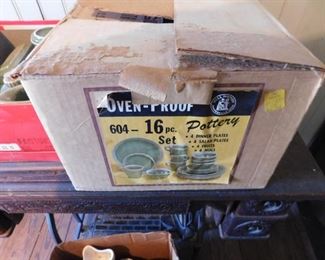 Green Hull Oven-Proof Pottery Set in Original Box