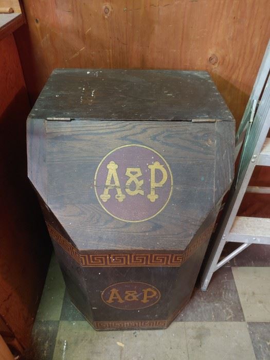 Vintage A&P Wooden Coffee Bin   NICE!