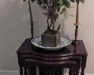 Cherry wood nesting tables