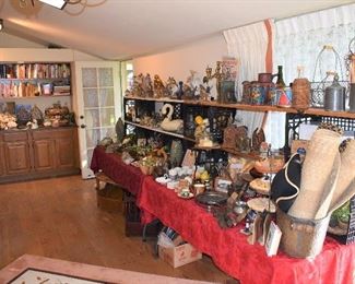 Back Room/ Jewelry Overview (Access to back yard)