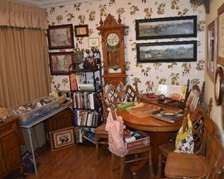 Kitchen Eating Area