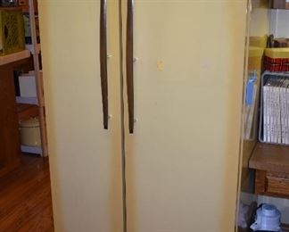Kitchen Eating Area