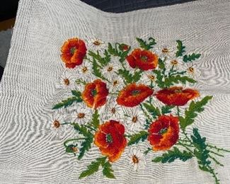 TRADITIONAL UKRAINIAN LINENS