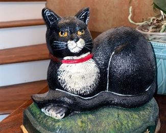 SITTING CAT DOOR STOP
