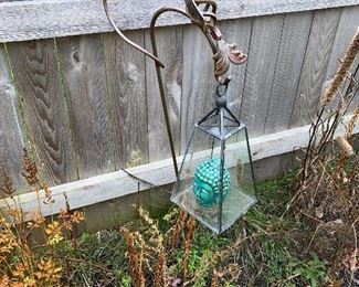 YARD DECORATIONS