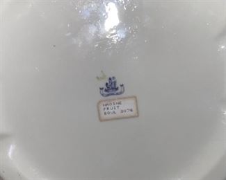 BELLEEK SHAMROCK LARGE NADINE FRUIT BOWL