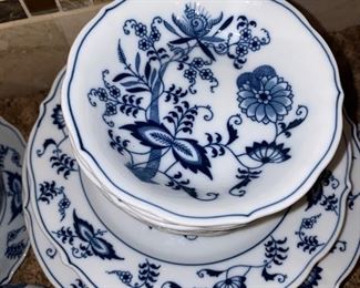VINTAGE BLUE DANUBE CHINA