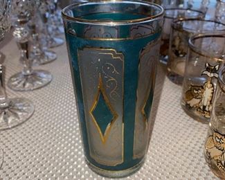 VINTAGE GLASSWARE
