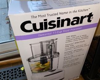 CUISINART 11 - CUP FOOD PROCESSOR