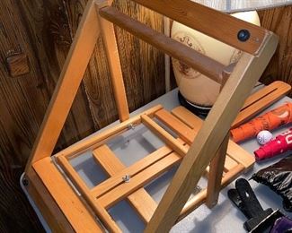 WOODEN TAPESTRY WEAVING LOOM