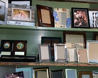 PICTURE FRAMES
