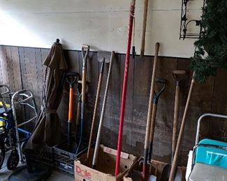 LAWN CARE TOOLS