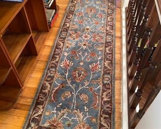FLOOR RUNNER RUG