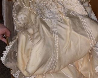 WOMEN'S DRESSES
