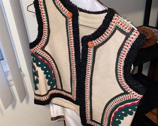 CHRISTMAS VEST