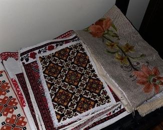 TRADITIONAL UKRAINIAN LINENS