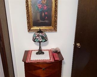 VINTAGE FRAMED ART / LAMP / SIDE CABINET