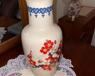 TALL FLOWER VASE