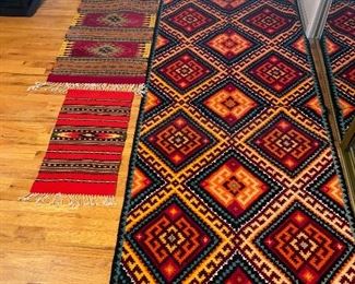 AREA RUGS