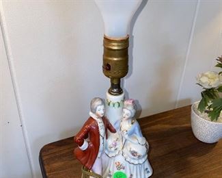 VINTAGE LAMP