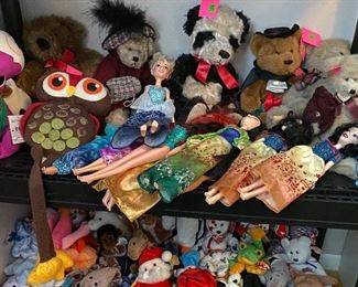 KIDS TOYS AND BEANIE BABIES