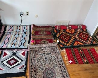 RUGS