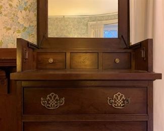 Lingerie Chest, Lift Top