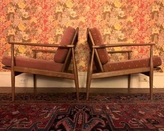 1930's Heriz Room Rug, Selig Style Midcentury Chairs, PAIR
