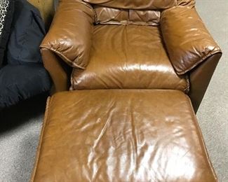 Leather Club with Ottoman