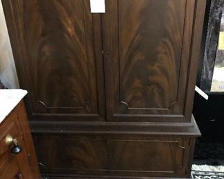 Vintage Claw Foot Drink Cabinet with Key 