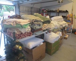New or lightly used comforters