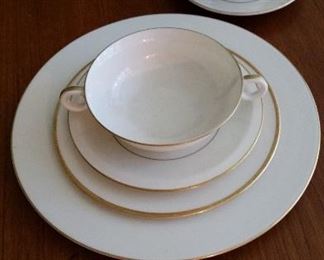 Gramercy by Theodore Haviland c1958 Dinner Service