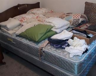 MATTRESS SET  100.00