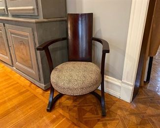 Deco armchair