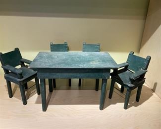 miniature table and chairs