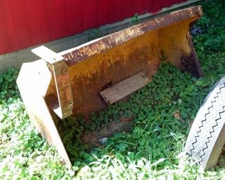 Skid Steer Bucket, 5' Wide
