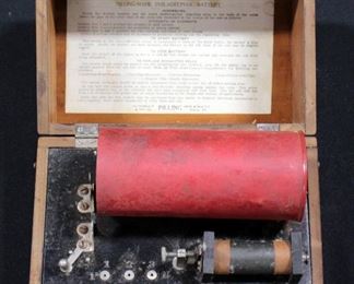 Antique Pilling-Made Philadelphia Battery By The George P. & Sons Co., With Electrode Pads And Dowels, In Wood Case