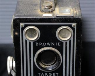 Eastman Kodak Brownie Target Six-20 Vintage Camera And GE Vintage Electric Clock Model 7343, Powers On